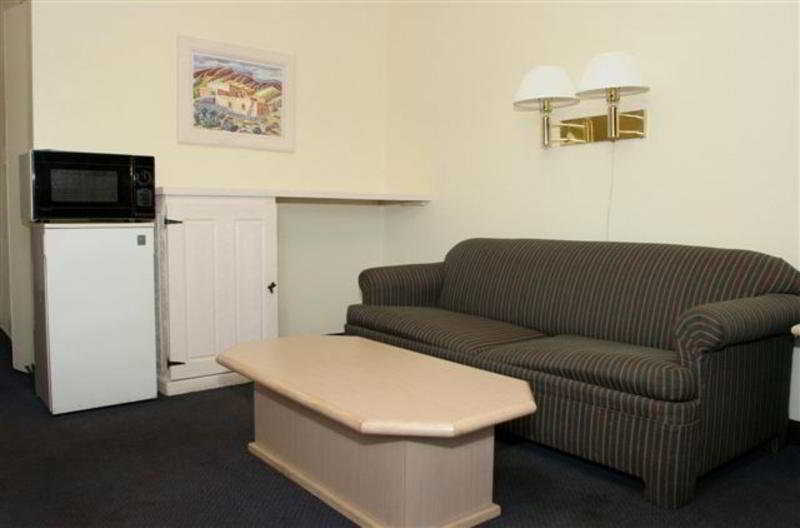 Americas Best Value Inn Las Vegas Strip Room photo