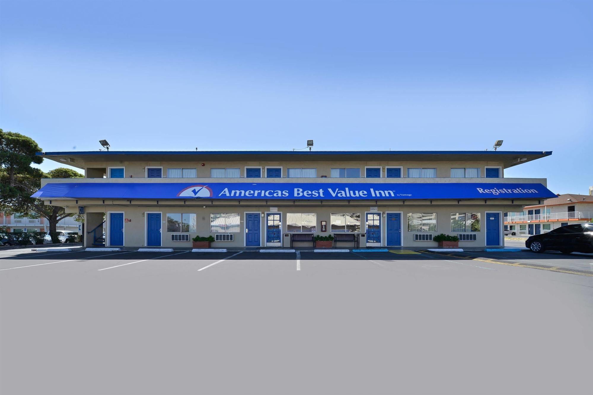 Americas Best Value Inn Las Vegas Strip Exterior photo