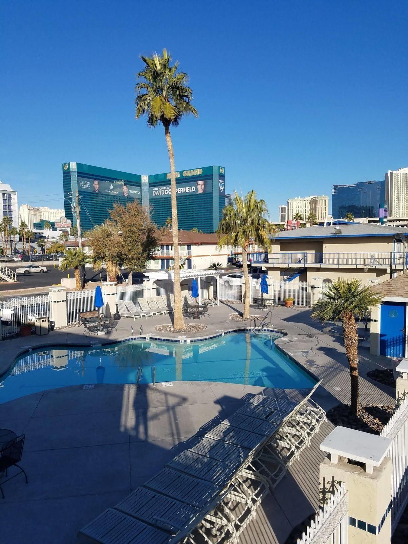 Americas Best Value Inn Las Vegas Strip Exterior photo