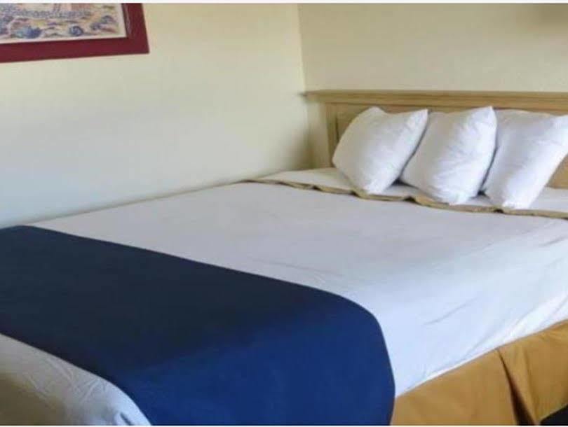 Americas Best Value Inn Las Vegas Strip Exterior photo