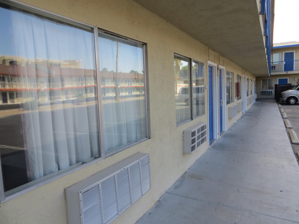 Americas Best Value Inn Las Vegas Strip Exterior photo