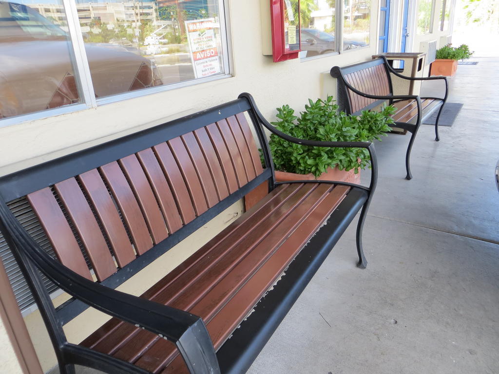Americas Best Value Inn Las Vegas Strip Exterior photo