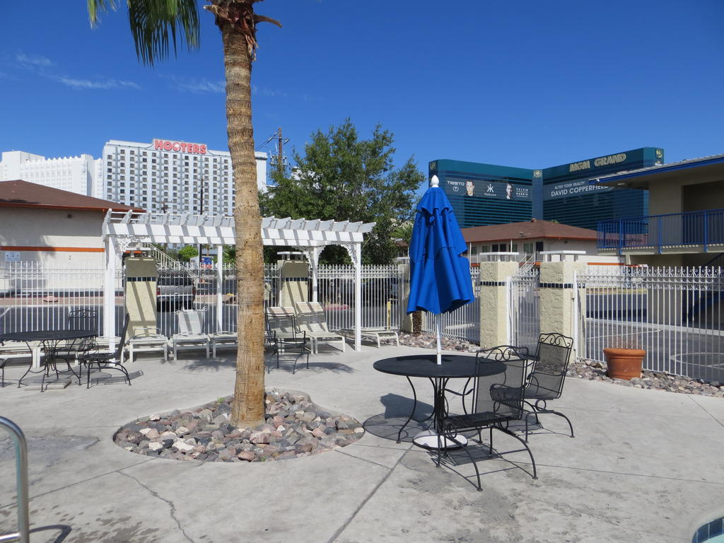Americas Best Value Inn Las Vegas Strip Exterior photo